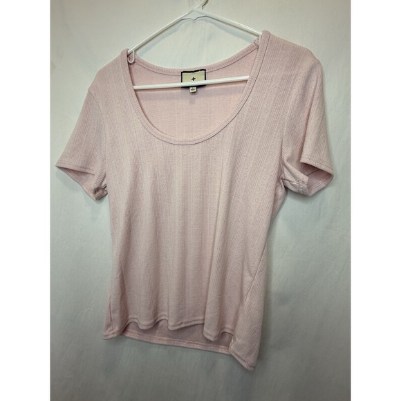 Tuckernuck Tops - Tuckernuck Pink Cotton T-Shirt ShortSleeve Sz Large Robbed Scoop Neck Minimalist
